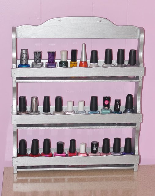 Avots: http://www.soyouguys.com/2012/06/spice-rack-makeover.html
