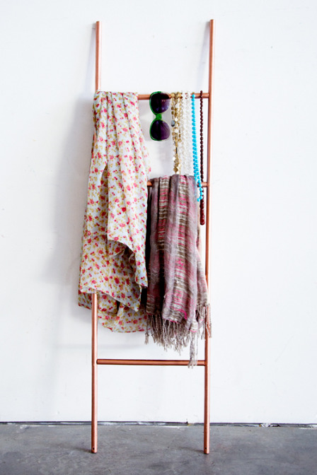 Avots: http://www.natalme.com/scarf-storage-ladder/