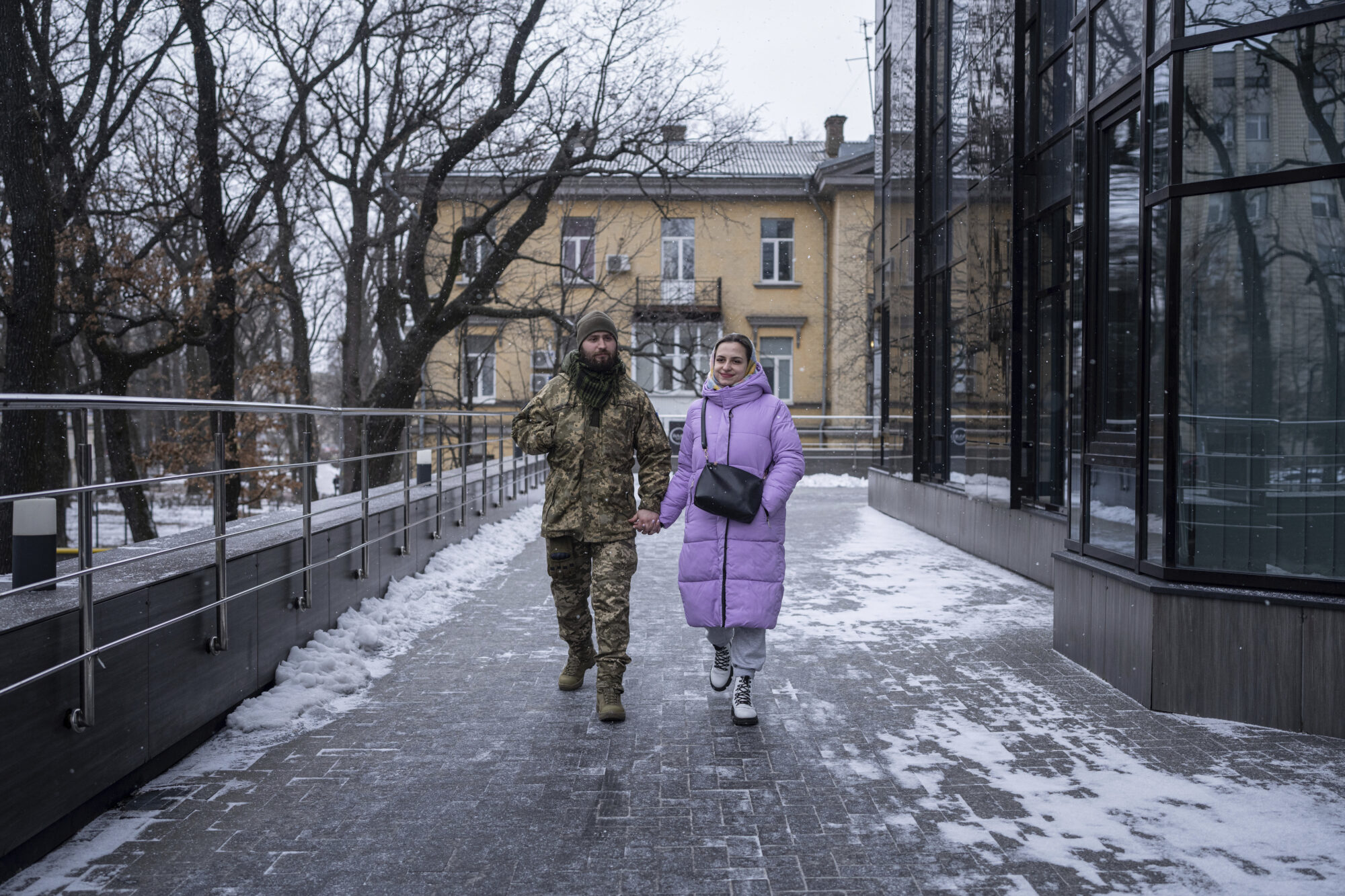 Ukraine Soldiers Freeze Sperm