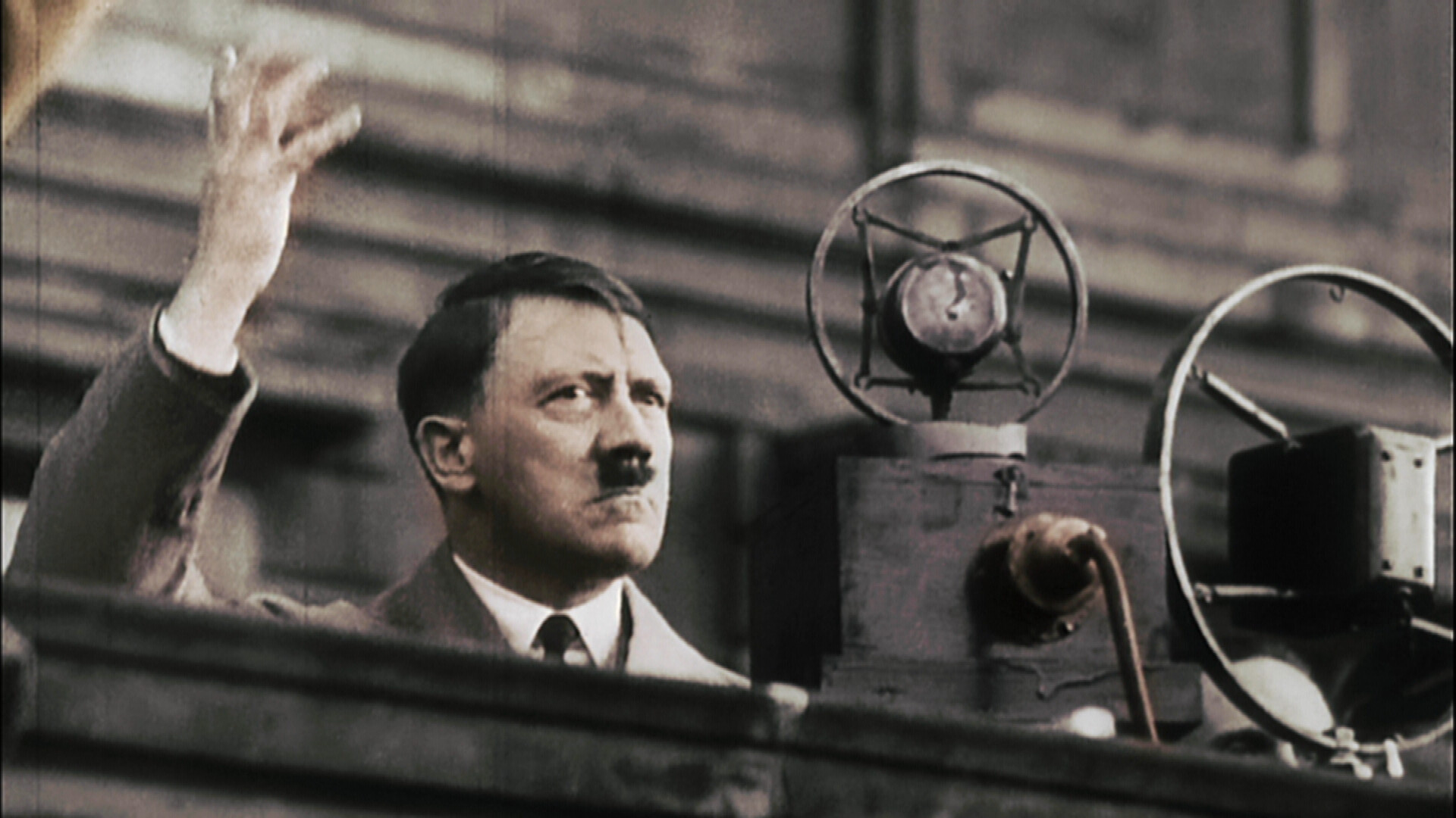 ApocalypseTheRiseOfHitler_01.JPG