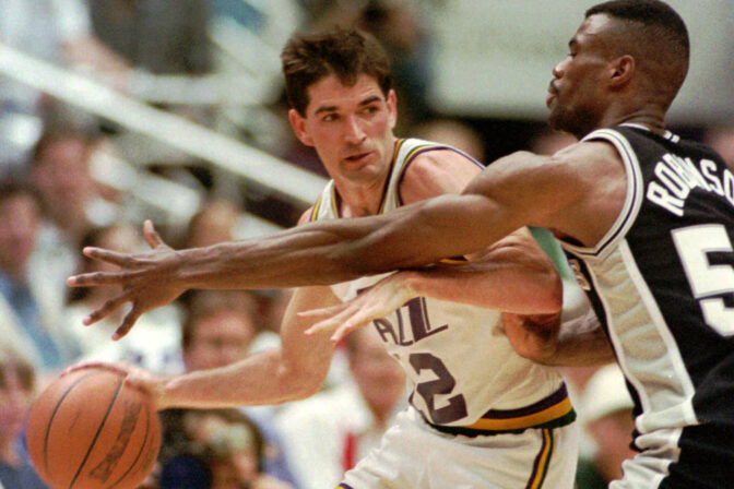NBA At 75 1990s All Decade Team