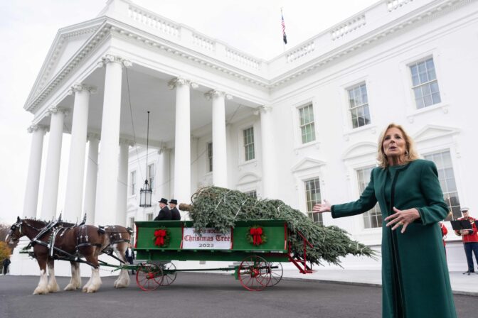 US-POLITICS-CHRISTMAS