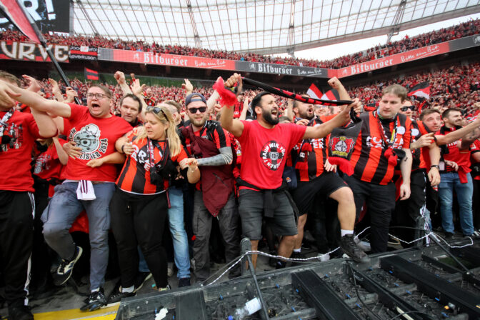 SOCCER-GERMANY-B04-SVW/REPORT