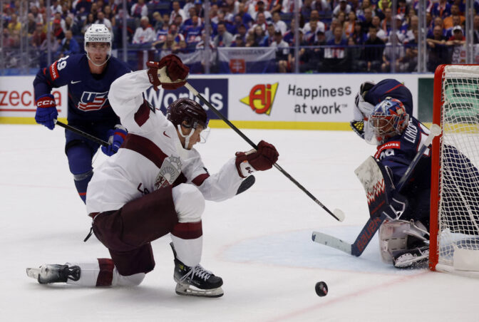 ICEHOCKEY-WORLD-LVA-USA/