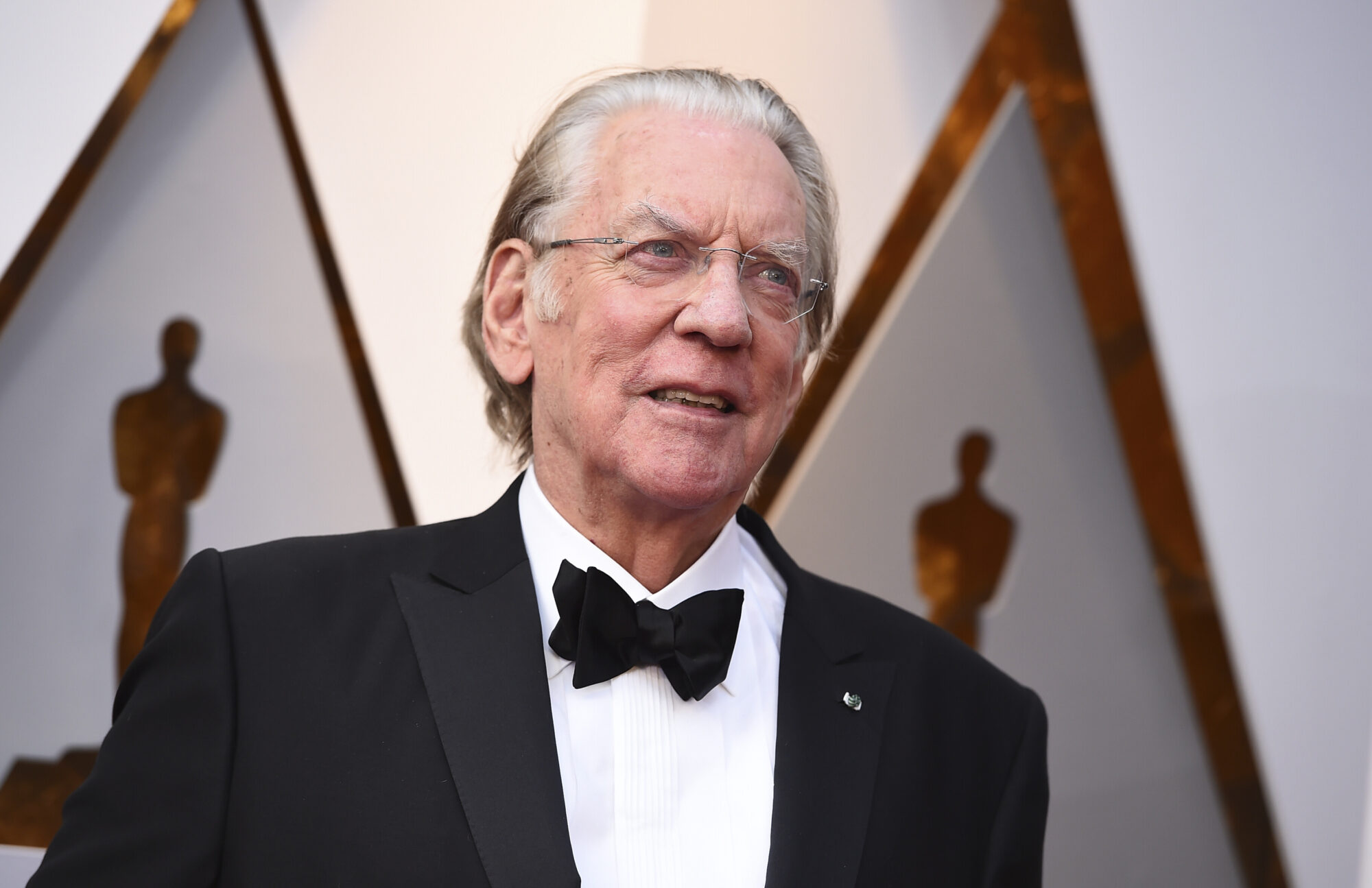 Obit Donald Sutherland