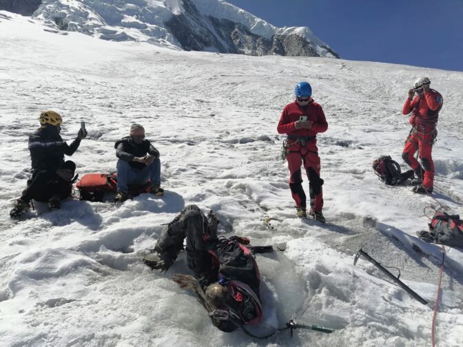 TOPSHOT-PERU-US-MOUNTAIN-CLIMBER-RESCUE