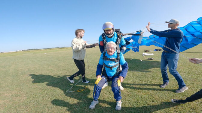BRITAIN-OLDEST/SKYDIVER