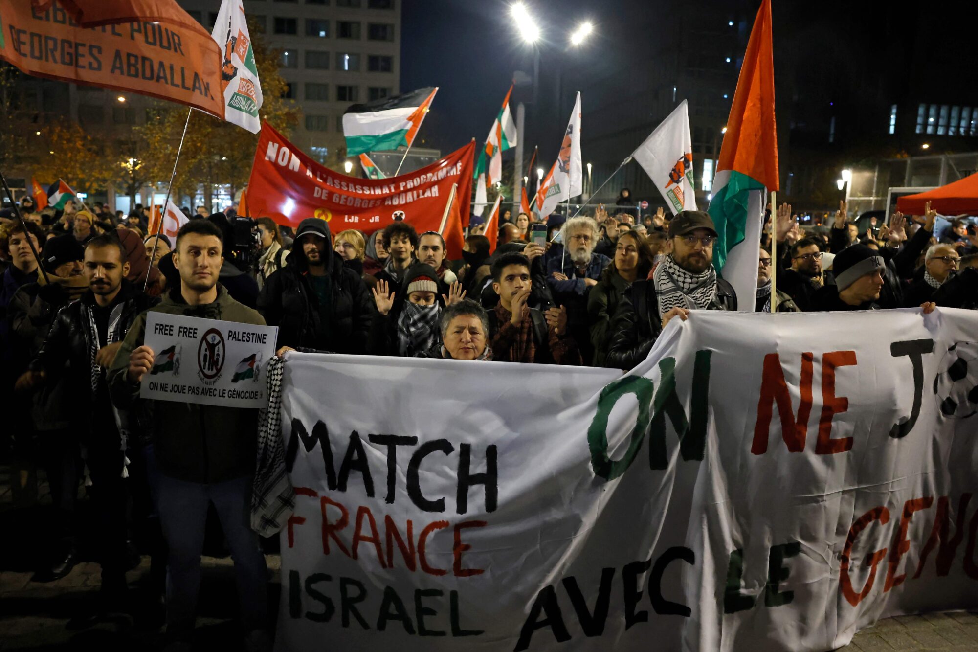 FBL-EUR-NATIONS-FRA-ISR-DEMO