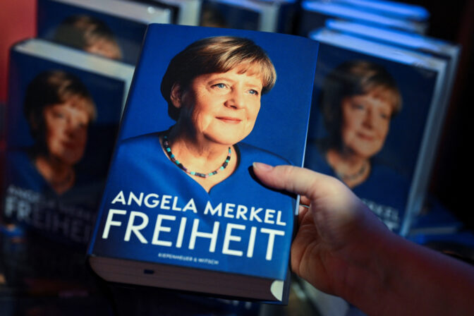 GERMANY-POLITICS/MERKEL BOOK