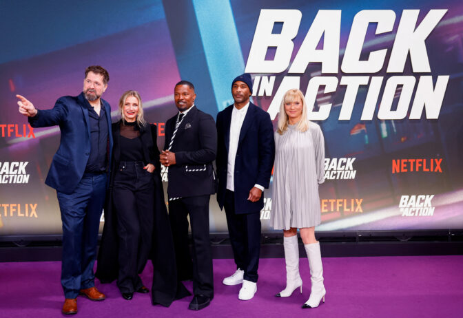 FILM-BACK IN ACTION/PREMIERE