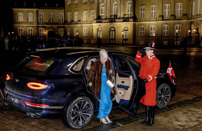 Queen Mary and King Frederik arrive for the New Years reception