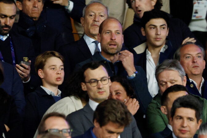 SOCCER-CHAMPIONS-PSG-AVL/REPORT