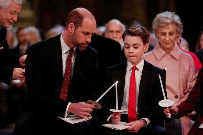 CHRISTMAS-SEASON/BRITAIN-ROYALS