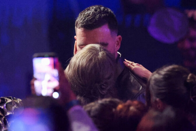 AWARDS-IHEART RADIO/