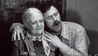 Limuzīns Jāņu nakts krāsā