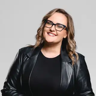 Elizabete Vītola
