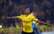 VIDEO: Imobile un Aubamejangs divreiz pārspēj Ščesniju un "Borussia" uzvar "Arsenal"