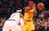 Lebrona Džeimsa Cavaliers ar 90:87 apspēlē Karmelo Entonija Knicks
