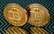 "Bitcoin" vērtība pirmo reizi pārsniedz 60 000 dolāru