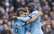 Anglijas premjerlīgā svarīgas uzvaras izcīna Mančestras City un Tottenham Hotspur