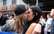 FOTO: Geji un lesbietes līksmo par iespēju salaulāties