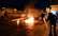 FOTO: grieķi parlamenta lēmumu uzņem ar Molotova kokteiļiem un automašīnu dedzināšanu