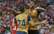 VIDEO: jaunajam talantam Akpomam "hat‑trick", Arsenal "samaļ miltos" Singapūras izlasi