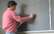 "Skolotājs" ir kļuvis par lamuvārdu. Bērni jau atklāti ņirgājas par pedagogu algām