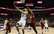 NBA milžu cīņā Spurs pieveic Cavaliers un turpina nezaudēto mājas spēļu sēriju