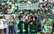 VIDEO: baisā aviokatastrofā izdzīvojušie "Chapecoense" futbolisti ierodas uz maču