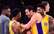 VIDEO: fans spēles laikā kārtīgi sasmīdina "Lakers" basketbolistu Niku Jangu