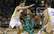 "Celtics" pieveic arī NBA čempioni "Warriors" un pagarina uzvaru sēriju līdz 14 mačiem