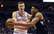Porziņģa  "Knicks" galotnē zaudē "Bucks"