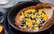 Ātri un gardi! Lieldienu brīvdienās pankūku vietā pārsteidz savējos ar saldo vai sāļo "Dutch baby"