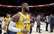 Gaidītajā debijas spēlē Lebrons "Lakers" kreklā atzīmējas ar "double‑double"