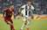 Mandžukiča sitiens ar galvu nodrošina "Juventus" uzvaru principiālā cīņā ar "Roma"