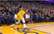 Neticami! NBA tiesneši "Warriors"‑"Rockets" spēlē palaiž garām acīmredzamu situāciju spēles papildlaikā