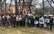Aptuveni 100 cilvēku pulcējas miermīlīgā protesta akcijā pret koku izciršanu Botāniskā dārza apkaimē