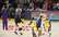 Lenss Stīvensons ar deju nosvin rezultatīvu uzbrukumu un pieceļ kājās "Lakers" soliņu
