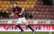 Čehu futbolists bumbu savos vārtos raida ar dibenu