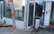 Pie veikala mētājas apgāzti elektroskūteri!