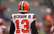 Tik liels kā sporta veikals – NFL zvaigzne Bekhems juniors demonstrē savu drēbju skapi