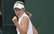 Ostapenko ar jaudīgām servēm un uzbrukumu iekļūst Vimbldonas turnīra otrajā kārtā