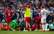 Salahs šausmās saķer galvu –"Liverpool" pussargs Eliots pēc bīstama izklupiena gūst smagu potītes savainojumu