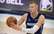 Porziņģis un "Mavericks" pamatīgi saplosa bez līderiem spēlējošo Šarlotas "Hornets"