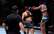 Lemosa ar "smagiem veseriem" satriec Rodrigesu un izcīna uzvaru UFC dāmu duelī