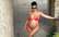 Pēdējā grūtniecības trimestrī Kortnija Kardašjana izrāda formas bikini
