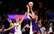 Vēsturisks trīnītis – Taurasi kā pirmā WNBA basketboliste sasniedz 10 000 iemesto punktu robežu