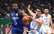 Pasaules kausa favorīte ASV pieveic Grieķiju, Serbijas basketbolisti izcīna otro uzvaru
