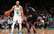 Porziņģa "Celtics" NBA Austrumu pusfināla pirmajā spēlē pārliecinoši uzvar "Cavaliers"
